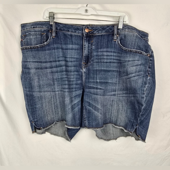 Vigoss Pants - Vigoss Jagger Shorts Blue Denim Frayed Hem High-Rise Women's Plus Size 22